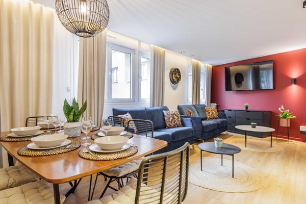 VENTE — PLATEAU COMMERCIAL 285 M² | PARIS 1er étage complet | 5 appartements para-hôteliers |