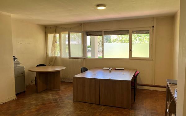 Appartement à vendre    2 pièces • 76,43 m2 Lyon 9