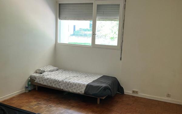 Appartement à vendre    2 pièces • 76,43 m2 Lyon 9