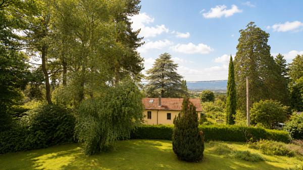Maison avec sous-sol complet et une vue sur le Salève