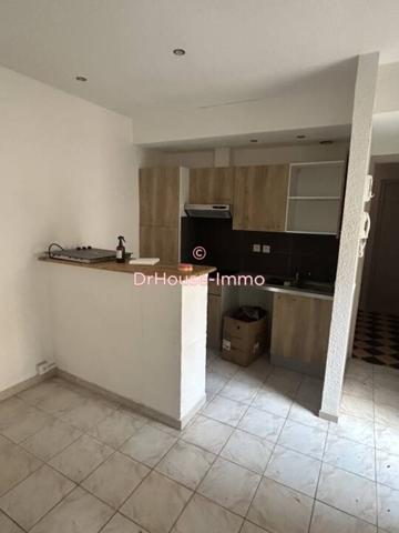 Immeuble à vendre 14 pièces de 300 m²