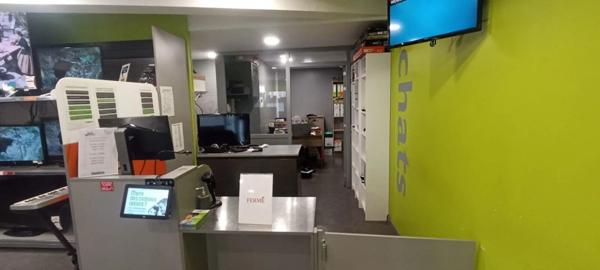 Immeuble avec local commercial centre ville Auch 280 m²