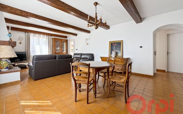 Maison à vendre    4 pièces •  Marseille 16