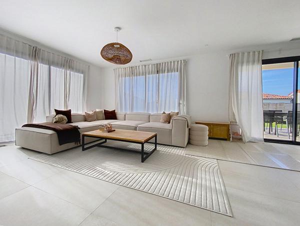 Belle maison neuve 134 m², 4 chambres, de plain pied à Bressols au sud de Montauban