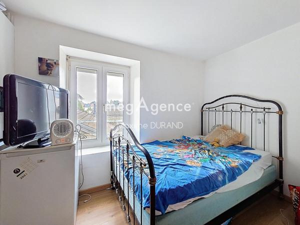 Immeuble à CHOLET, 49300 - 140m²