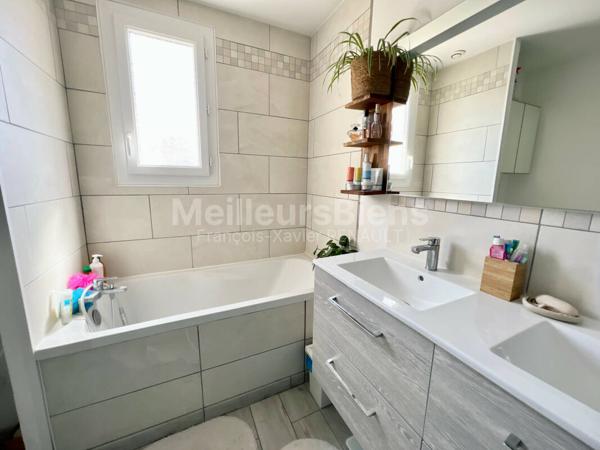 Maison sans travaux, 3/4 chambres, garage, terrasse et jardin à Fontenay en parisis