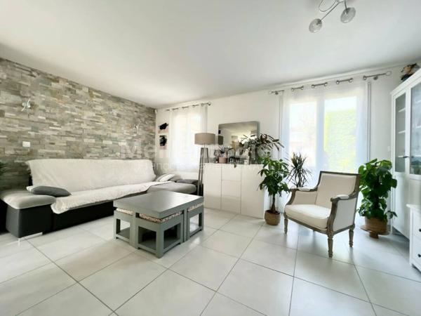 Maison sans travaux, 3/4 chambres, garage, terrasse et jardin à Fontenay en parisis