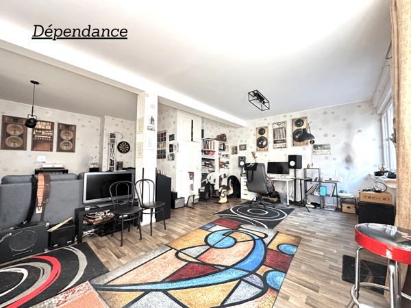 Appartement 105 m2 + dépendance 67 m2, terrasses, garage, cave