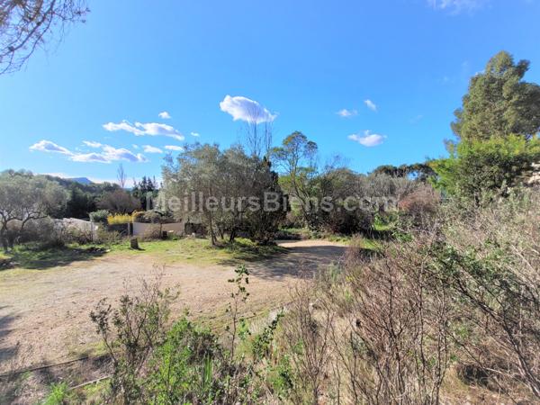 VENTABREN Terrain 1200m2 quartier recherché, libre constructeur