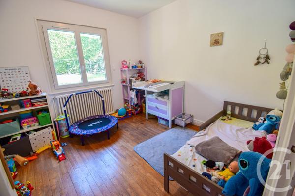 Appartement F6 à vendre  7 pièces - 170,70 m2 TARARE - 69