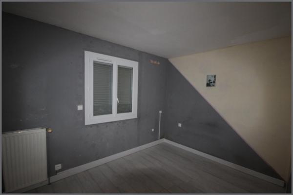 Maison à MONTVAL SUR LOIR, 72500 - 5 pièces 90m²