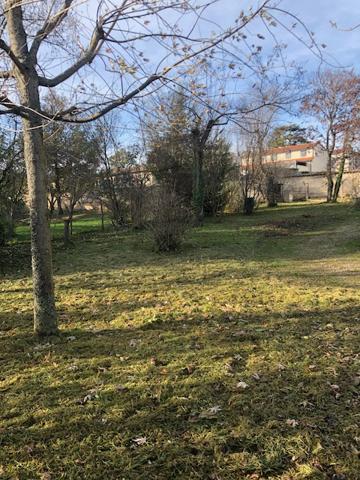 Maison de plain-pied, 111 m², 3 ch, Terrain Grezieu La Varenne 471 m2, plein centre