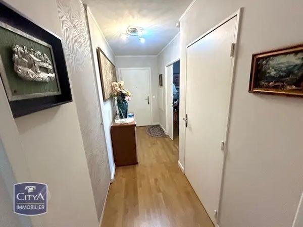 Appartement à vendre 3 pièces 77m² Nanteuil-lès-Meaux (77100)