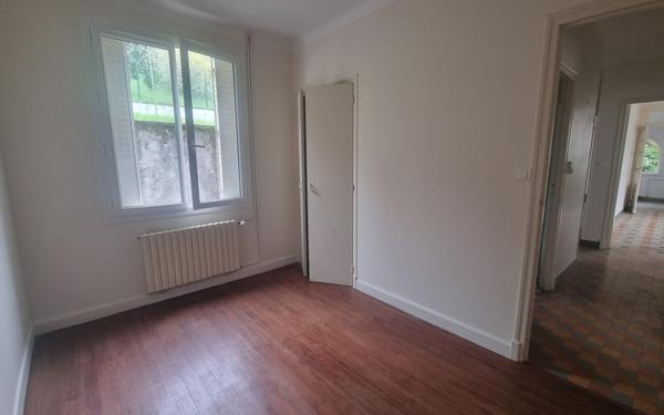 Maison à vendre    4 pièces •  Moissac