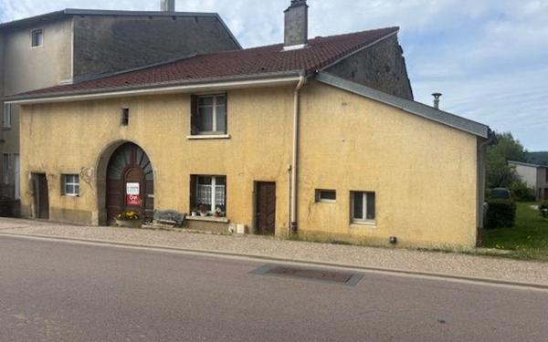 Maison à vendre    4 pièces •  Removille