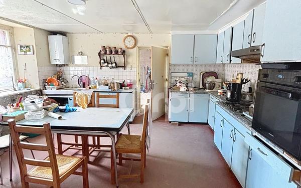 Maison à vendre    4 pièces •  Removille