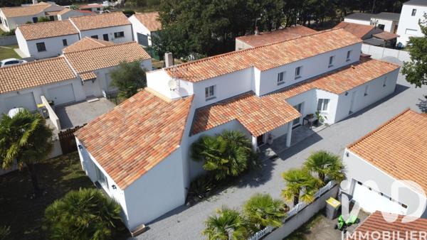 Maison à vendre 8 pièces 232 m² Saint-Hilaire-de-Riez