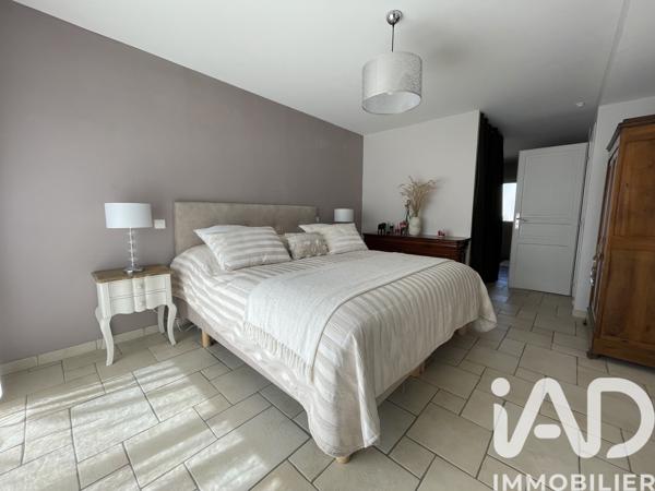 Maison à vendre 8 pièces 232 m² Saint-Hilaire-de-Riez