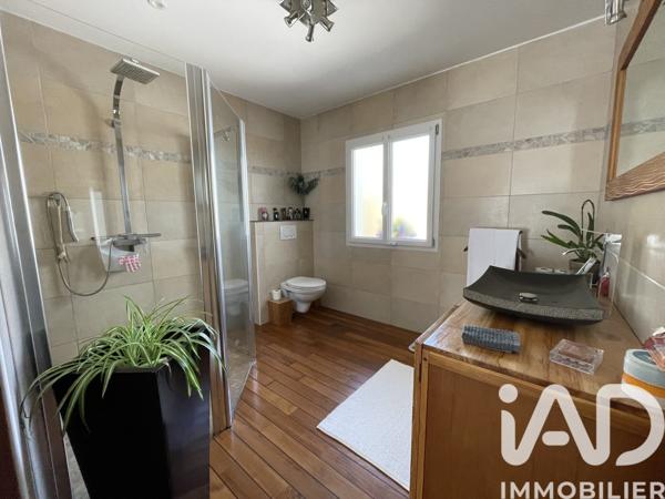 Maison à vendre 8 pièces 232 m² Saint-Hilaire-de-Riez