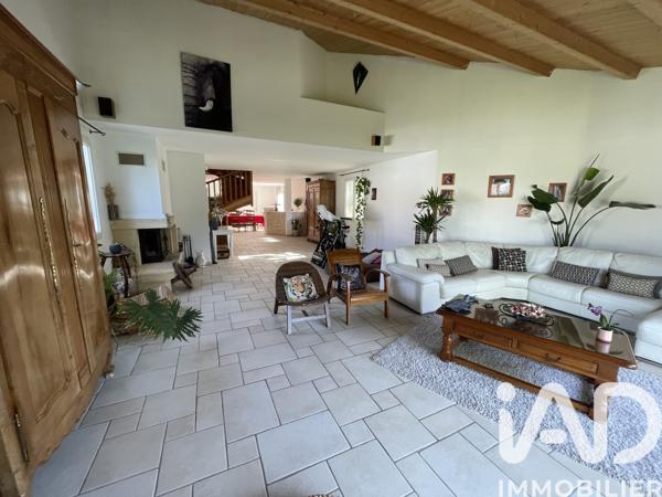 Maison à vendre 8 pièces 232 m² Saint-Hilaire-de-Riez