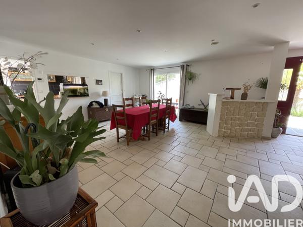 Maison à vendre 8 pièces 232 m² Saint-Hilaire-de-Riez