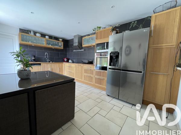 Maison à vendre 8 pièces 232 m² Saint-Hilaire-de-Riez