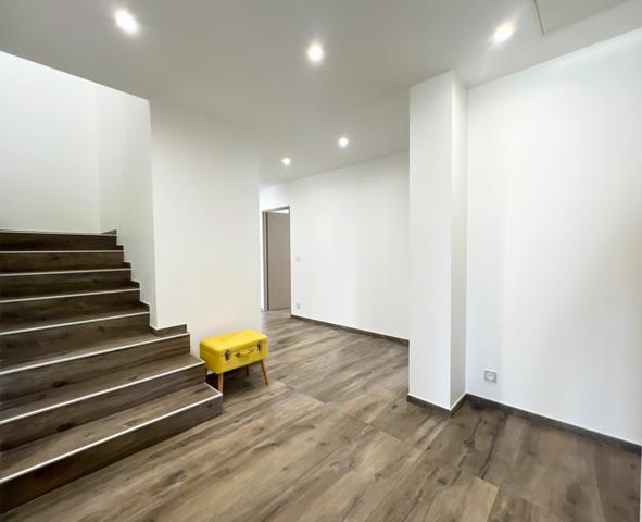 Appartement à louer    3 pièces • 66,24 m2    Alès