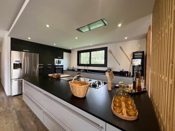 Appartement à louer    3 pièces • 66,24 m2    Alès