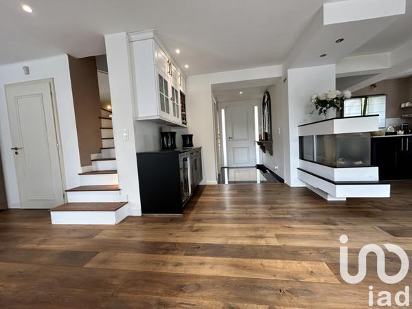 Maison à vendre 6 pièces 200 m² Le Beausset