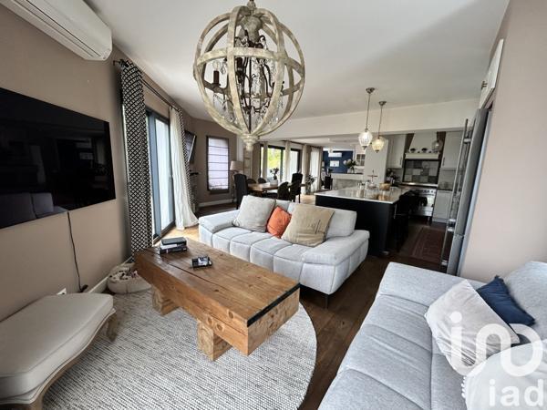 Maison à vendre 6 pièces 200 m² Le Beausset