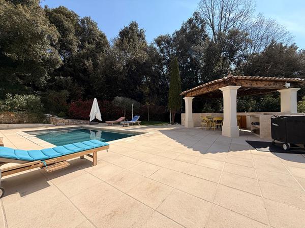 Villa La Colle Sur Loup 6 pièces 179 m2 Piscine