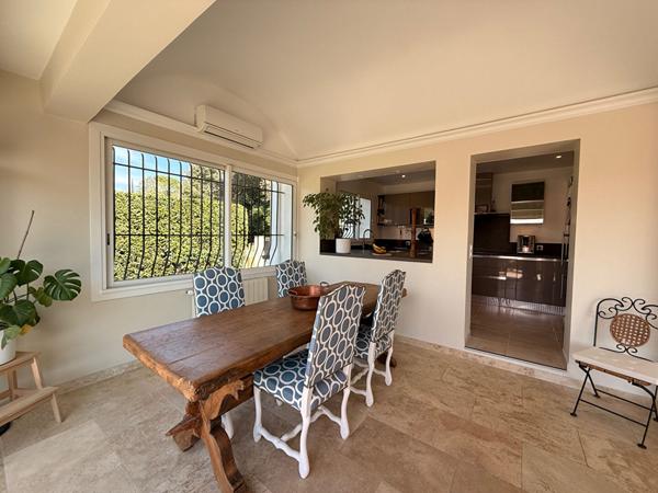 Villa La Colle Sur Loup 6 pièces 179 m2 Piscine