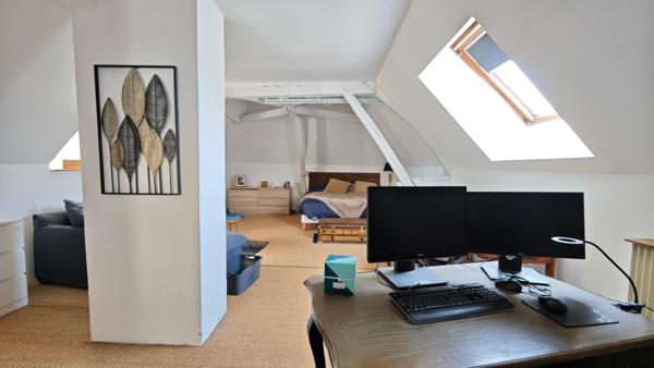 Ancien corps de ferme de 296m² – 5 chambres - À 12 min de Sens