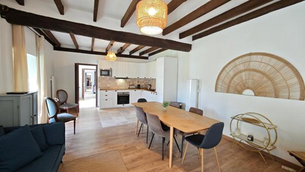 Ancien corps de ferme de 296m² – 5 chambres - À 12 min de Sens