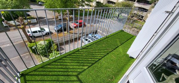 Nantes Facultés / Recteur Schmitt : En vente ! Appartement T4 DPE D, 3 chambres, 74m², parking couvert boxable et cave. A 100m du tram ligne 2. Petits commerces à pied !