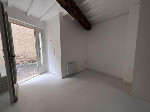 Appartement à louer 450 € CC Saramon 2 p 32 m² DPE E