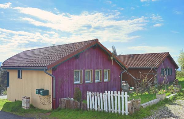 Saint-Bonnet-le-Froid (43290) Saint-Bonnet-le-Froid - Superbe Maison récente de 150 m² + 800 m² de terrain et 100m² de garages