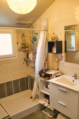 Saint-Bonnet-le-Froid (43290) Saint-Bonnet-le-Froid - Superbe Maison récente de 150 m² + 800 m² de terrain et 100m² de garages