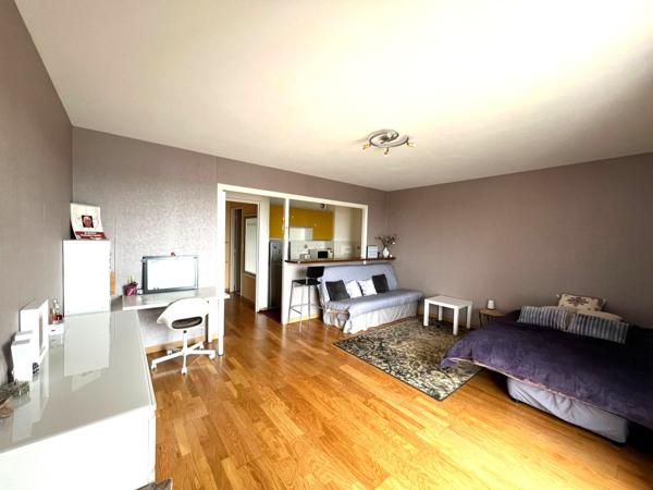 Agréable appartement avec balcon et parking