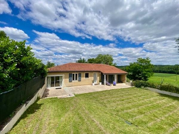 Pavie - Maison de plain-pied rénovée 124m2 avec jardin clôturé