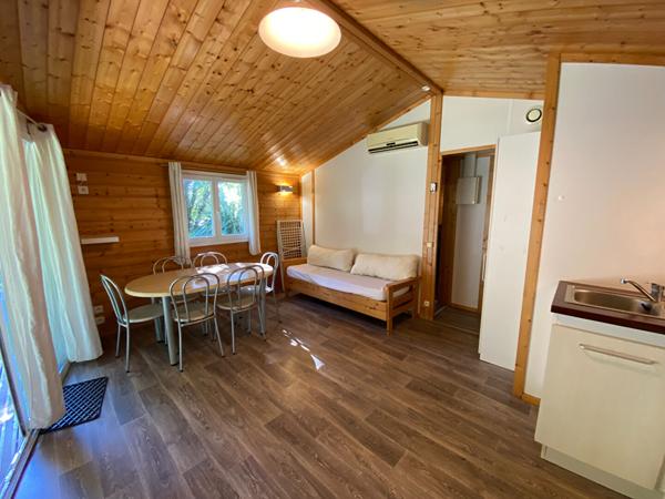 SAINT DENIS - INVESTISSEMENT LOCATIF - LOT de 5 Chalets 2 chambres - 32,69 m² - proche plage- LIBRES