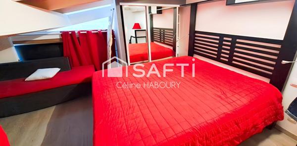 SUPERBE APPARTEMENT AVEC VUE SUR LA PISCINE