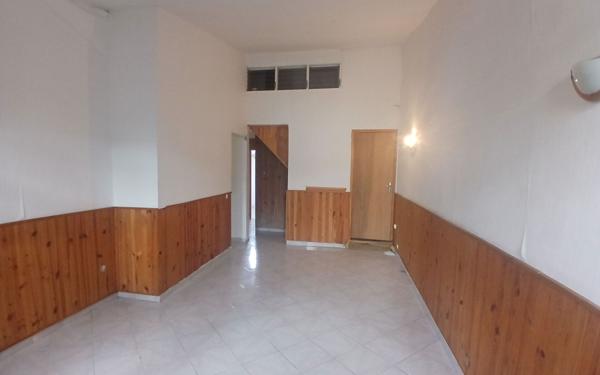 Maison à vendre    4 pièces •  Le Moule