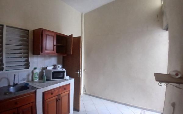 Maison à vendre    4 pièces •  Le Moule