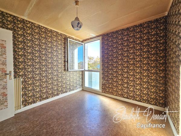 DAX – Quartier Saint-Pierre – Appartement T4 de 77 m² avec balcon, cellier et garage