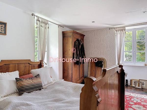 Maison à vendre 10 pièces de 240 m²