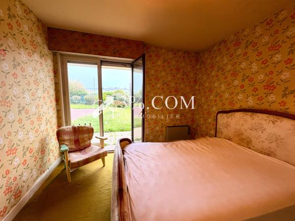 Maison
                                                                                                                                                                                                                                                                                                                        7 pièce(s)                                                                                                                                                                                                          4 chambre(s)                                                                                                                                                                                                          227  m²