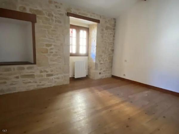 Maison de ville Idéale investissement locatif Ruffec