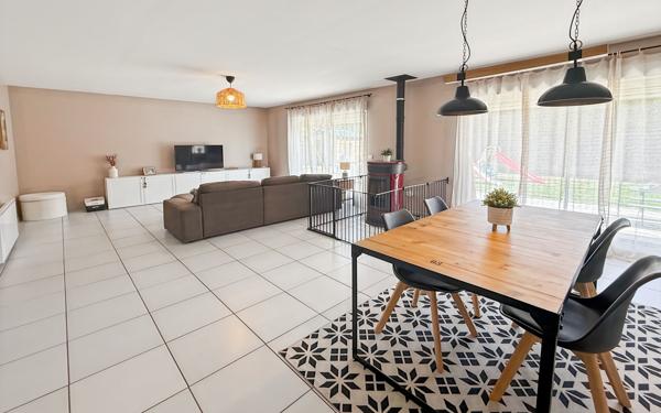 Maison à vendre    5 pièces •  Patay