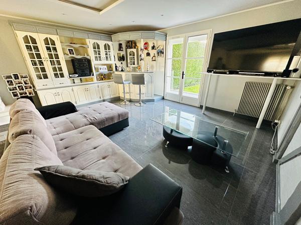 Maison BALLAN-MIRÉ 8 pièces